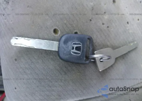 2011 Honda Civic Lx z USA, uszkodzony, nr VIN 19XFA1F5XBE034697